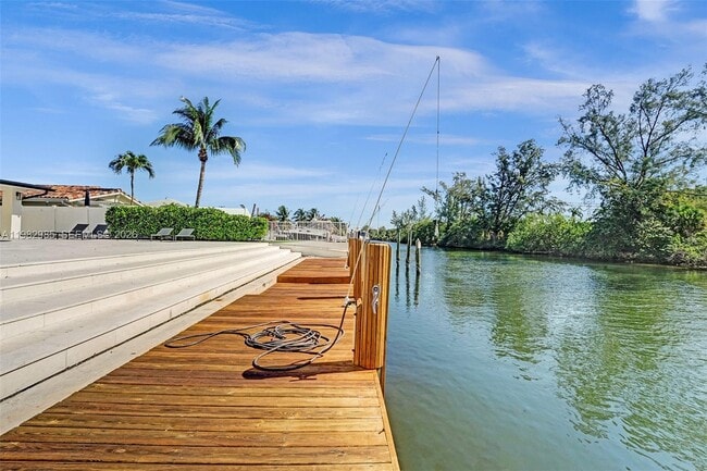 Building Photo - 915 NW 7th St