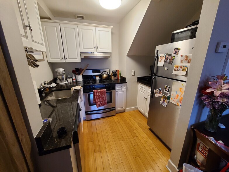 Building Photo - 42 Eighth St. Unit 2304