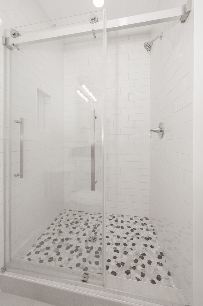 Building Photo - 112 N Market St