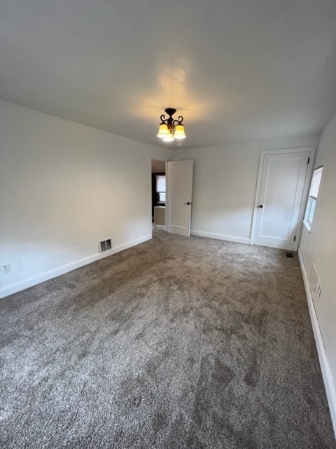 Building Photo - 39 Forest Ave