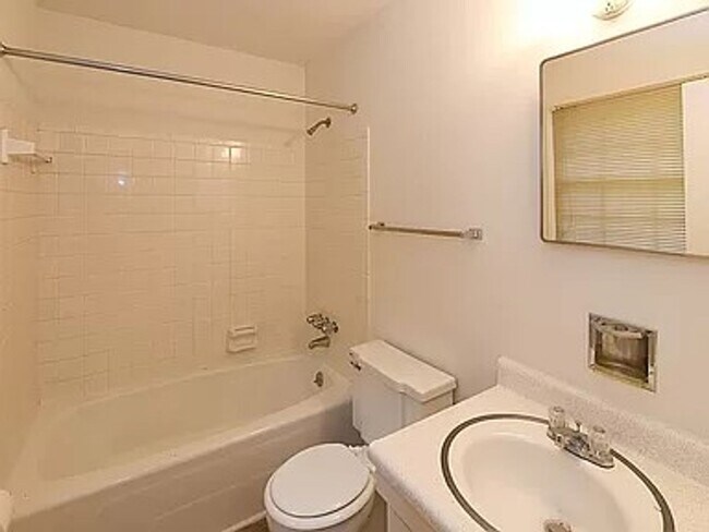 Building Photo - Discover the perfect blend of comfort and ...