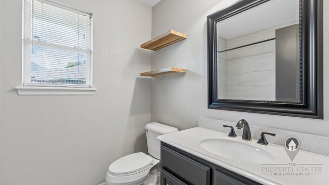 Building Photo - Modern Comfort in Deer Creek School District