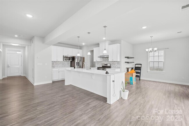 Building Photo - 7067 Waterwheel St SW