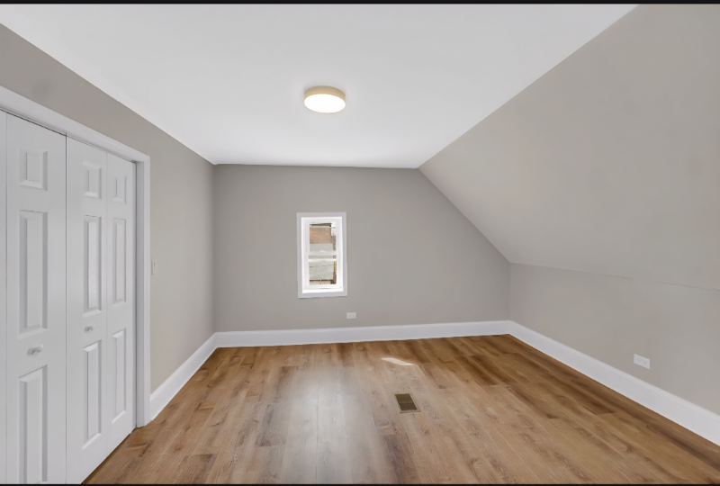 Building Photo - 5626 S Wells St