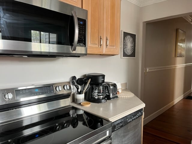 Building Photo - 524 E Gwinnett Ln