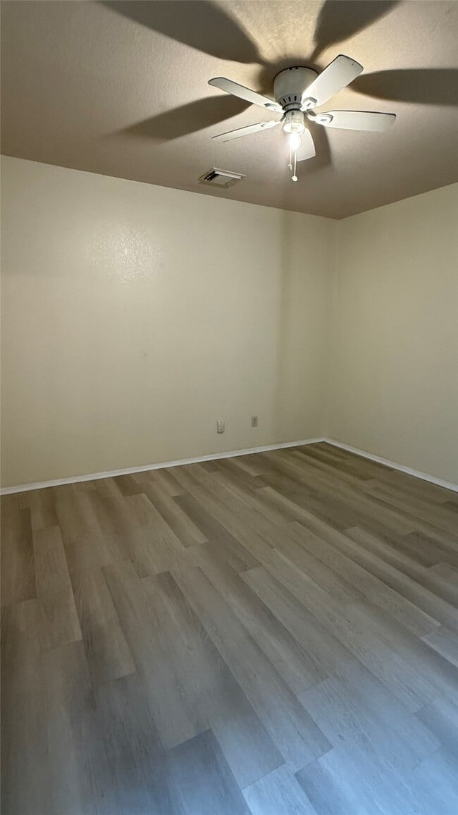 Building Photo - 1703 Nichole Woods Dr