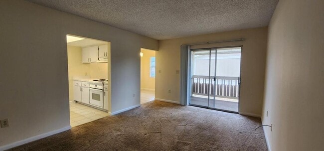 Building Photo - 234 Bristol Ct