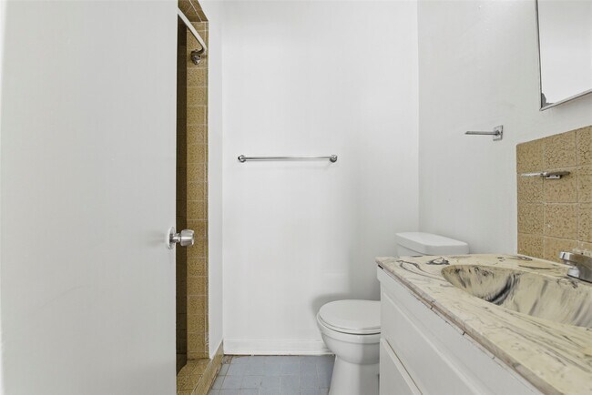 Building Photo - 7138 Mobud Dr