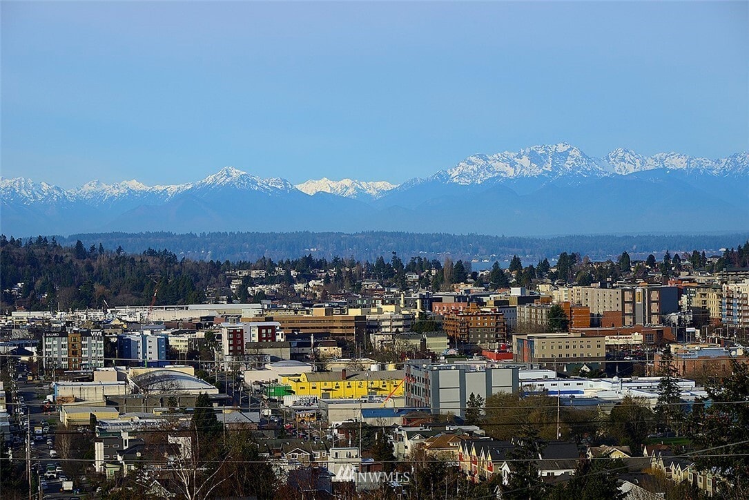 Building Photo - 5012 Baker Ave NW
