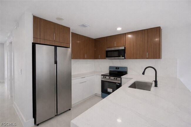 Building Photo - 4529 18th St SW