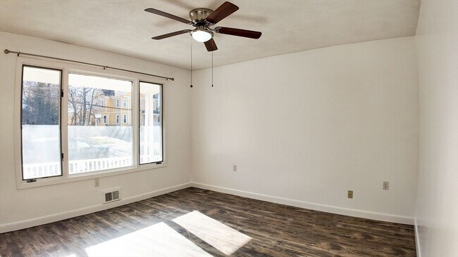 Building Photo - 61 Thomas St