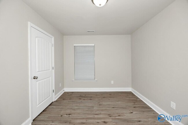 Building Photo - 130 Tybee Dr