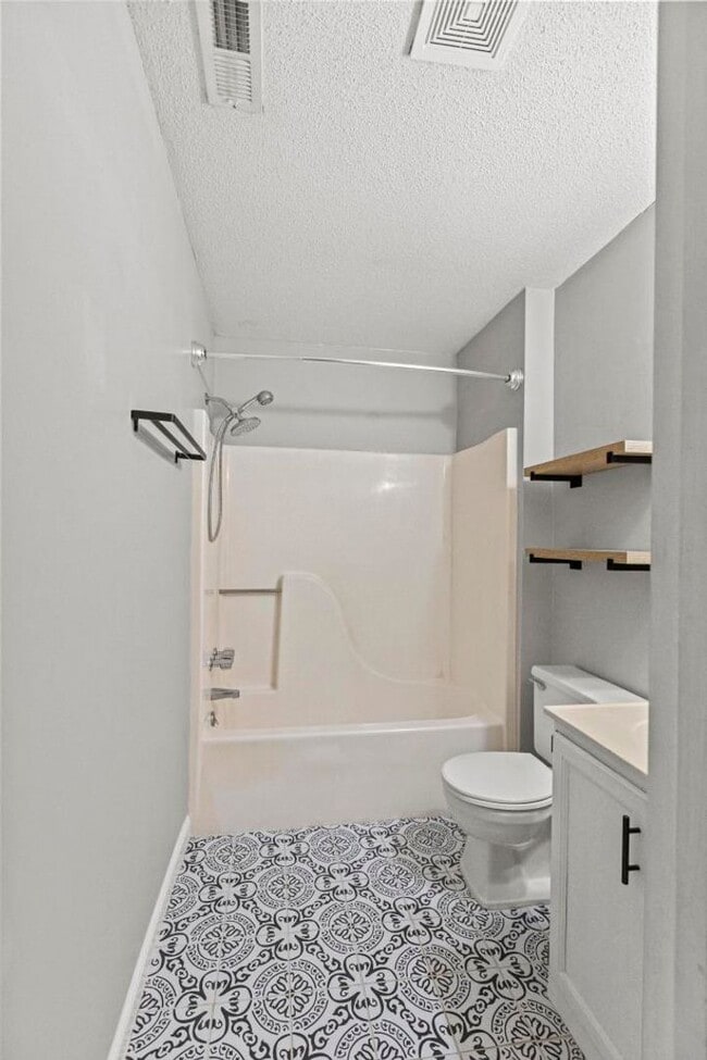 Building Photo - Cul-de-Sac Homesite!