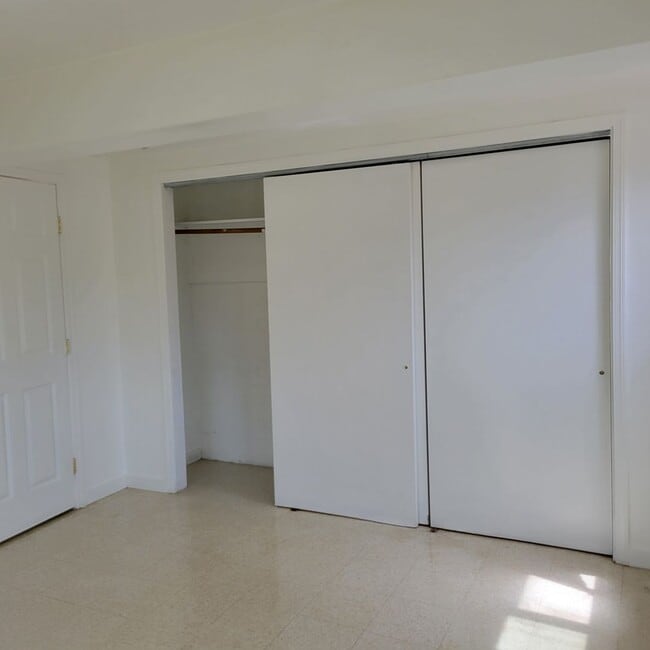 Building Photo - L756ach (REOM)