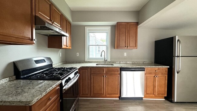 Building Photo - 20 Union Ave