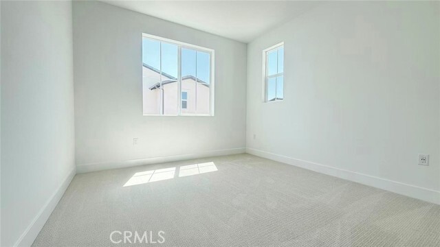 Building Photo - 285 Shoveler