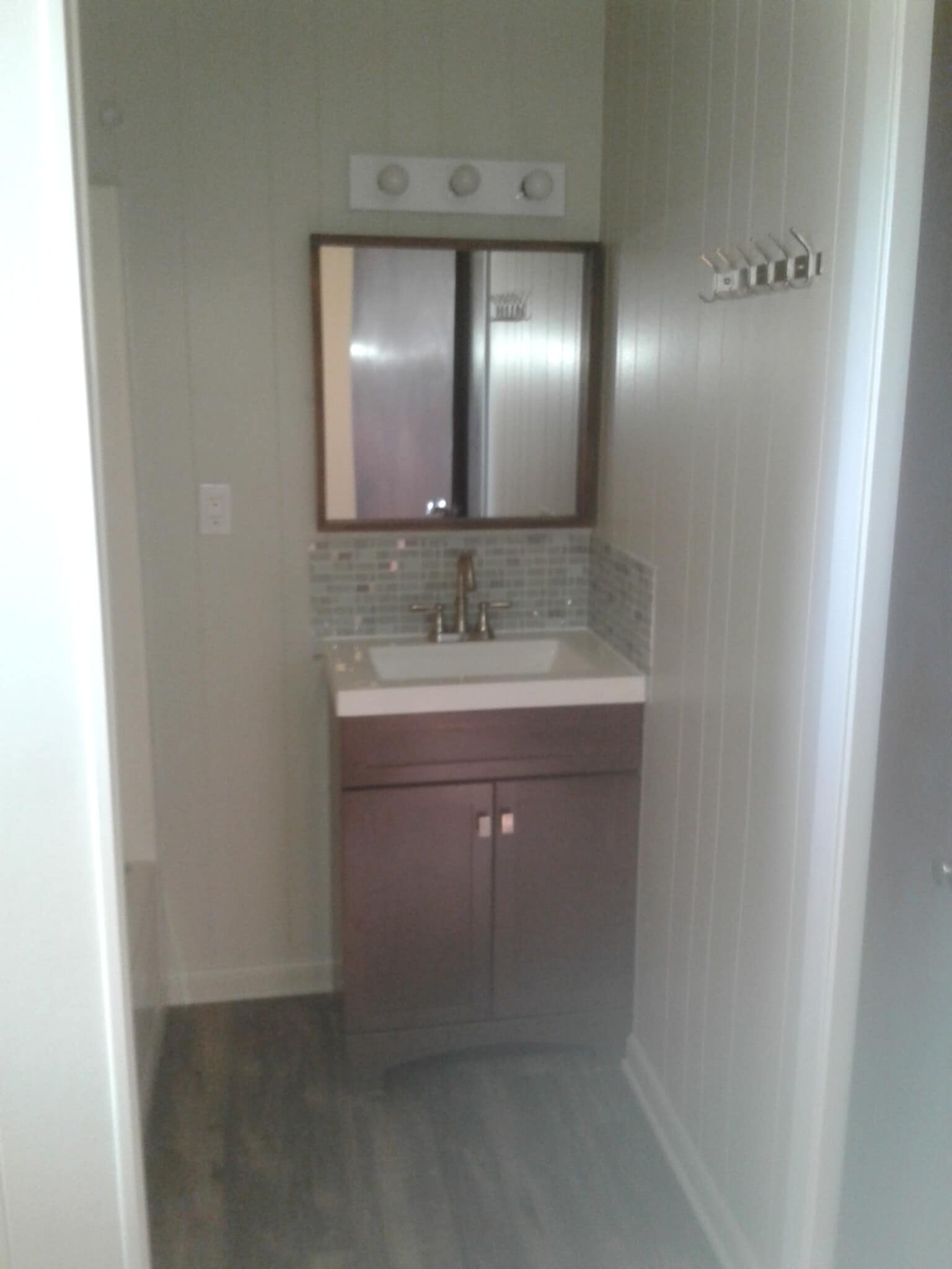 Building Photo - 207 Lana Dr