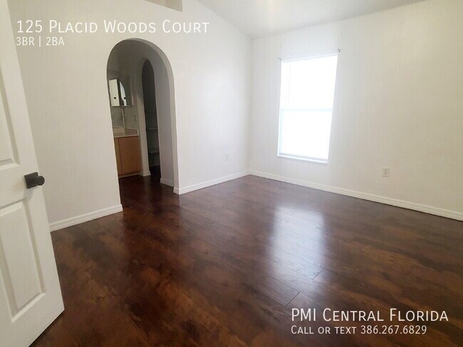 Building Photo - 125 Placid Woods Ct