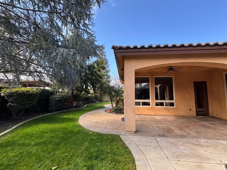 Building Photo - 10807 Gainsborough Ct