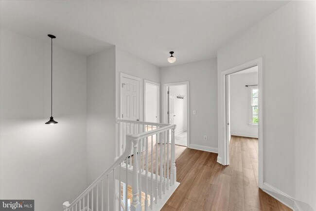 Building Photo - 116 Desales Dr