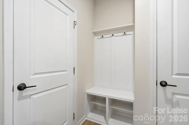 Building Photo - 615 Myrick Aly