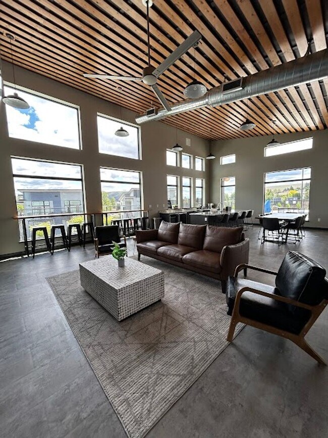 Building Photo - CC, LLC - Bldg 20