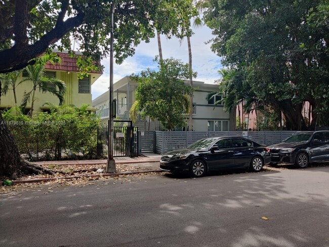 Building Photo - 740 Meridian Ave