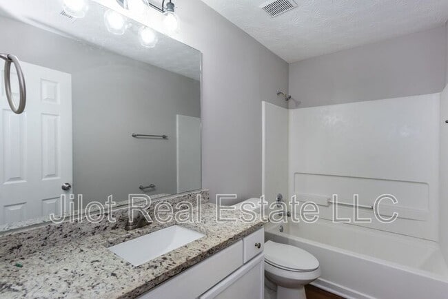 Building Photo - 218 Matthew Ln