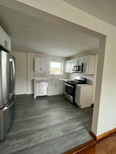 Primary Photo - 1500 Fairview Ave