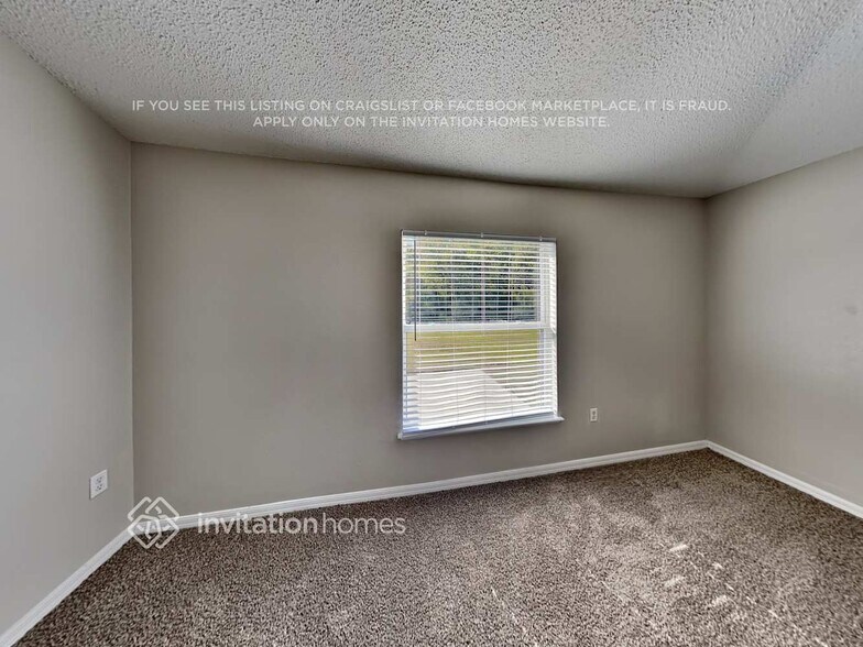 Building Photo - 17032 Holmby Ct