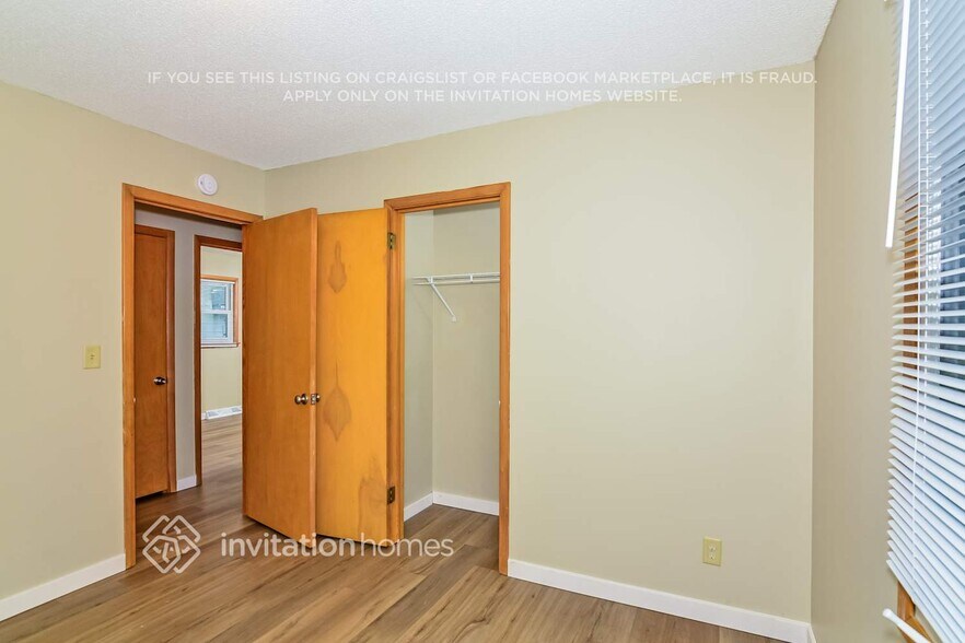 Building Photo - 5900 Aquila Ave N