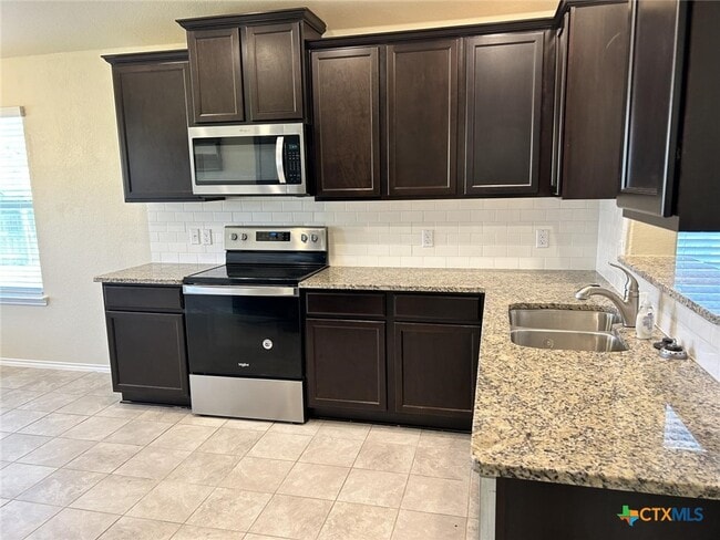 Building Photo - 6400 Treiber Dr