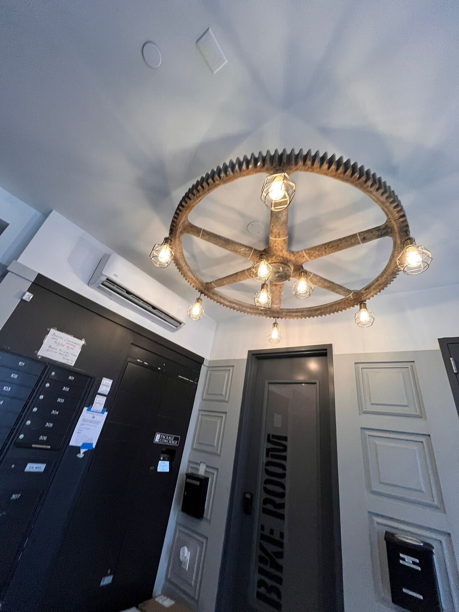 Building Photo - 568 Communipaw Ave