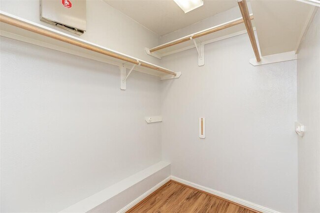 Building Photo - 11106 Wortham Gate Dr
