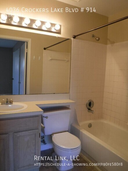 Building Photo - 4036 Crockers Lake Blvd