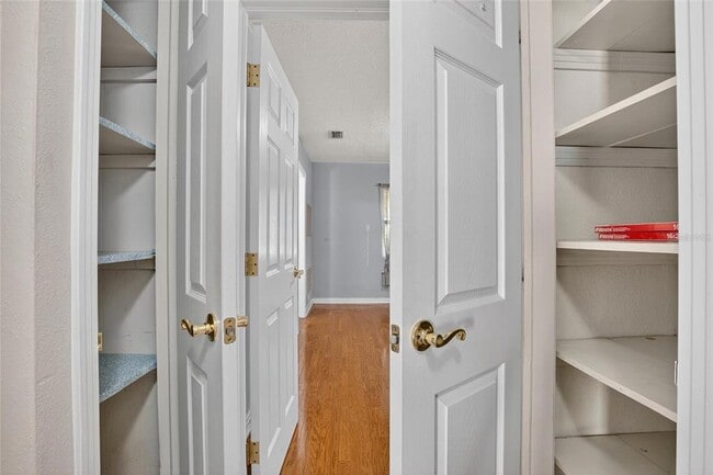 Building Photo - 3107 S Emerson St