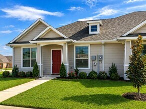 Building Photo - 1062 Newcastle Dr