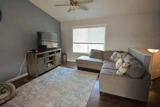 Building Photo - Gorgeous 4br home on nice lot with no backyard neighbors!
