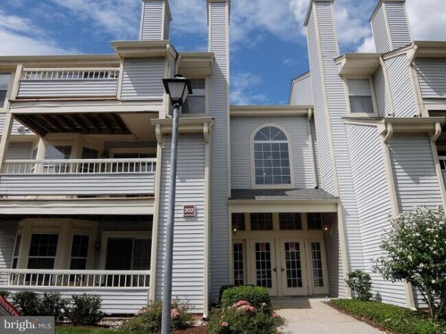 Building Photo - 202 Salem Ct