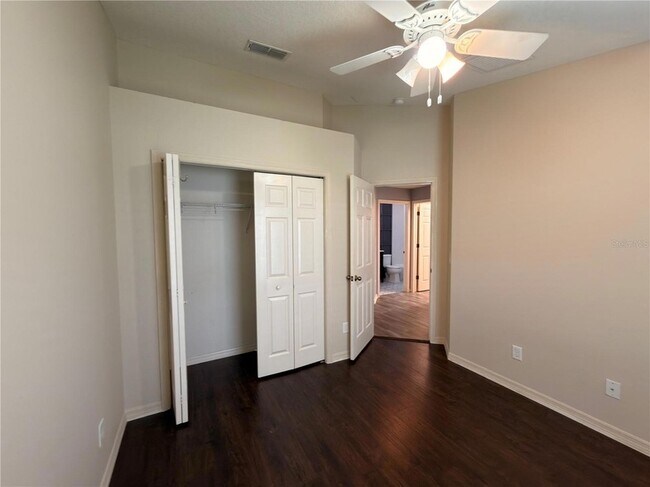 Building Photo - 5806 Oak Mill Terrace