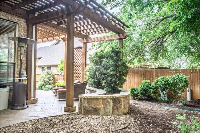 Building Photo - 4504 Narrowbrook Drive