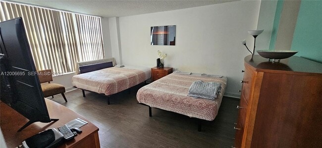 Building Photo - 3800 S Ocean Dr
