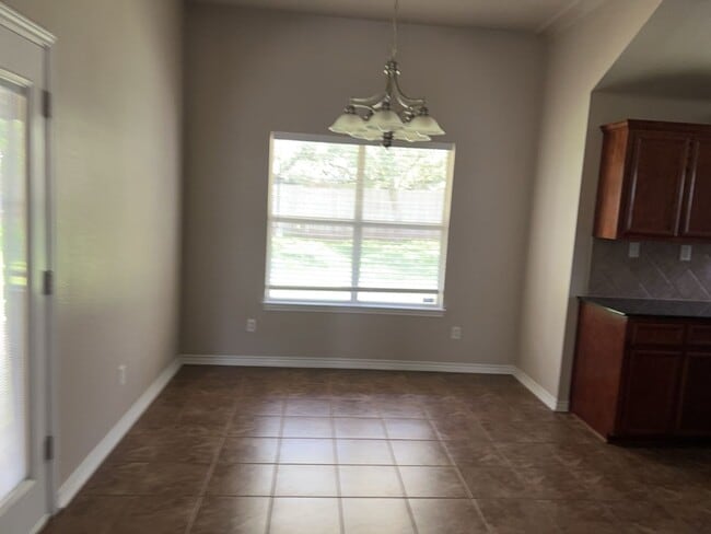 Building Photo - 4911 Cinnabar Way