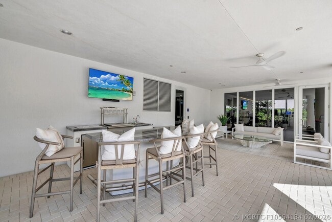 Building Photo - 612 Bayshore Dr