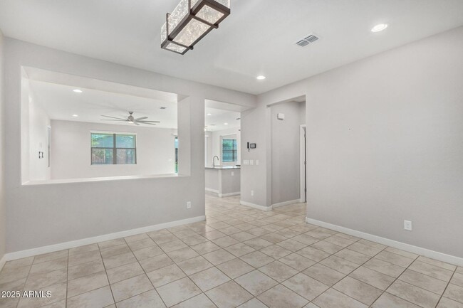 Building Photo - 2927 W Westland Rd
