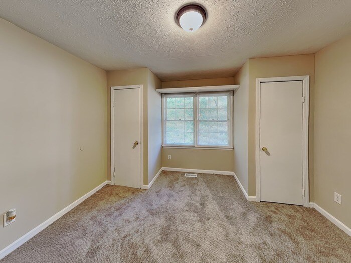 Building Photo - 3985 Casa Verde Dr