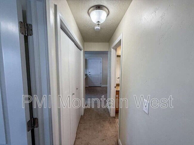 Building Photo - 2779 W 5525 S