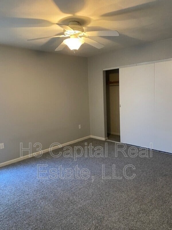 Building Photo - 631 Donna Dr
