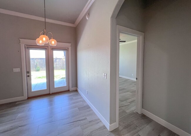 Building Photo - $500 OFF FIRST MONTHS RENT! Deer Creek Schools – 4-Bed, 2-Bath with Office