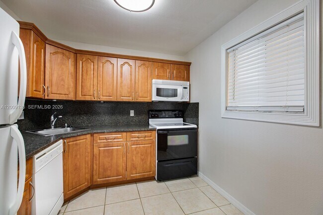 Building Photo - 8101 Camino Real